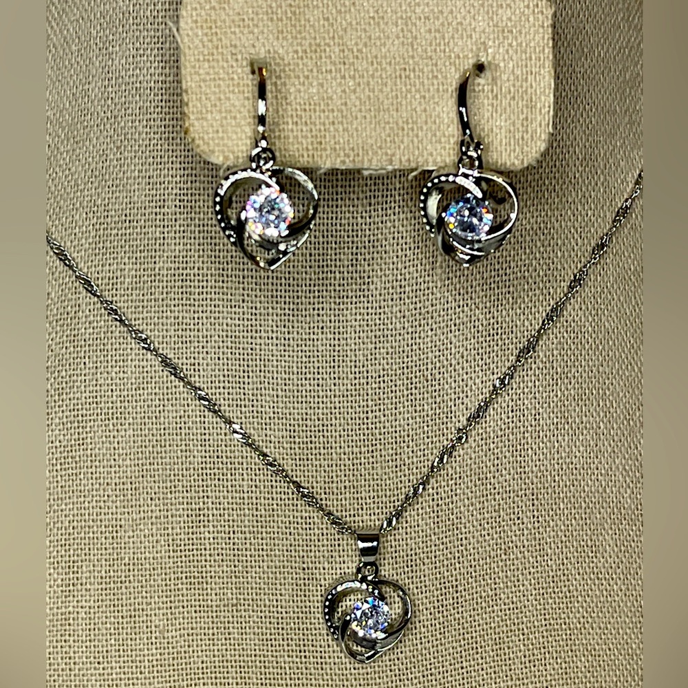 925 Spiral Sterling Silver CZ Heart Earrings & Necklace New in Black Velvet Box